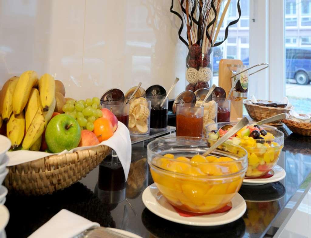 Premier Inn Muenchen City Ost Restaurant billede